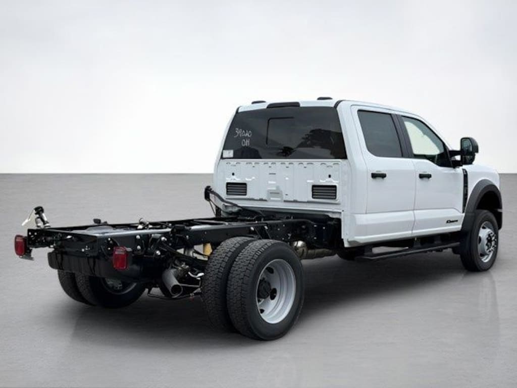 New 2026 Ford F-550SD XL Chassis