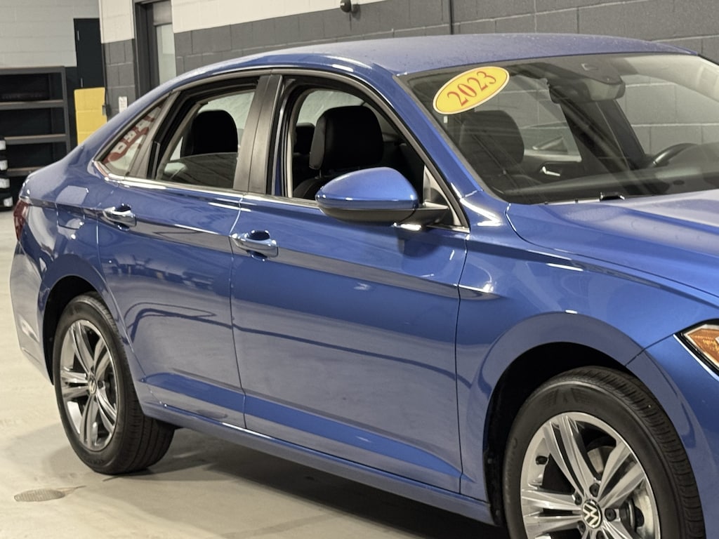 Used 2023 Volkswagen Jetta 1.5T SE Sedan