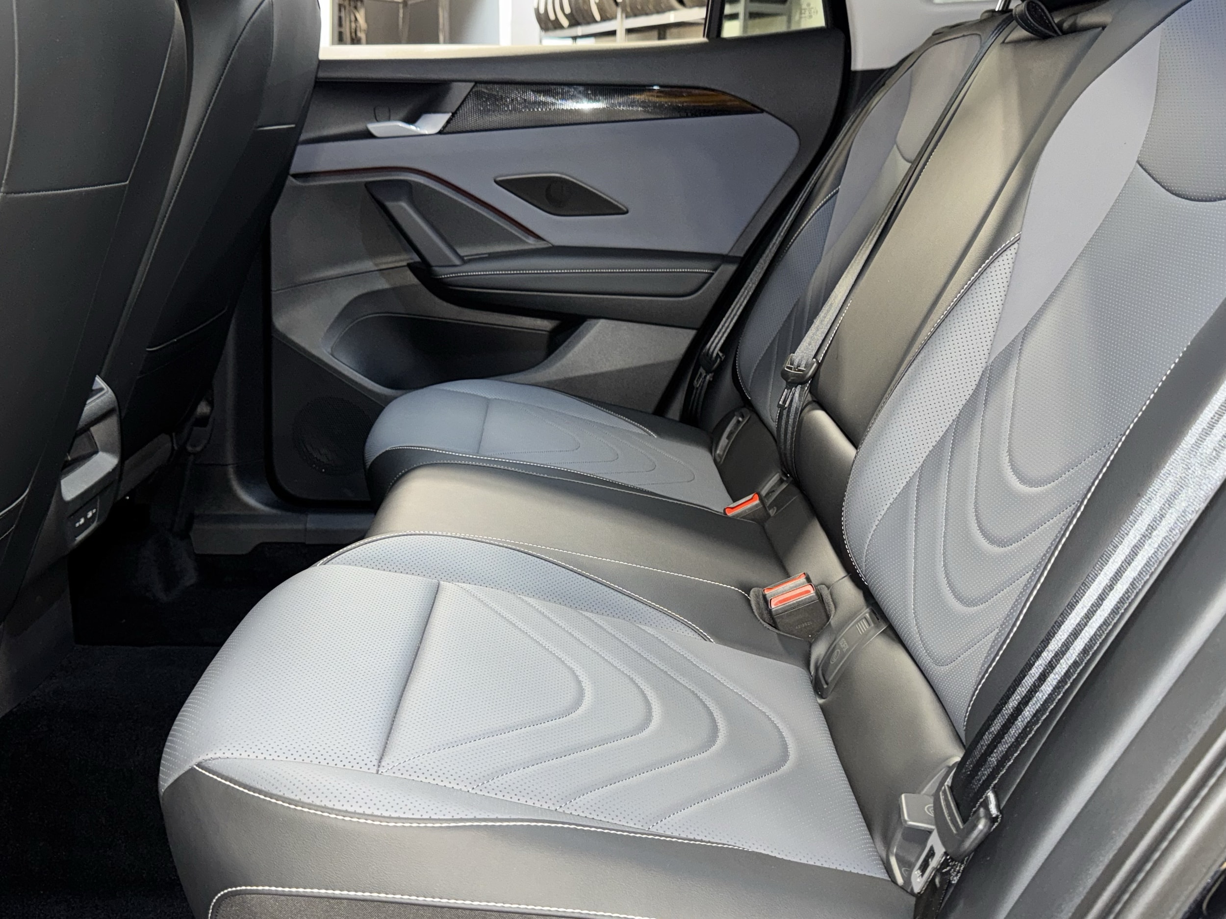 2026 Volkswagen Tiguan SE - Photo 27