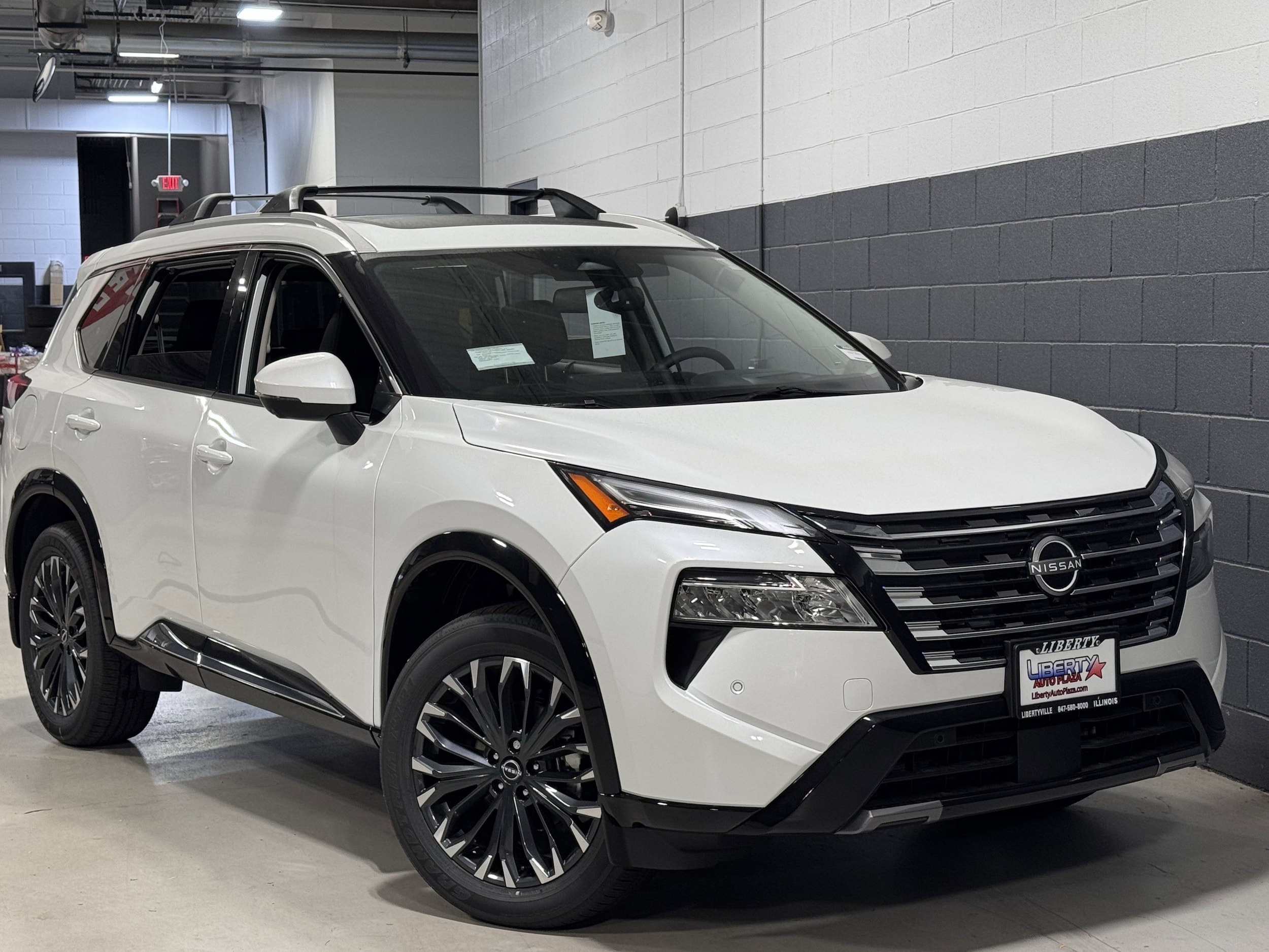2026 Nissan Rogue Platinum - Photo 5