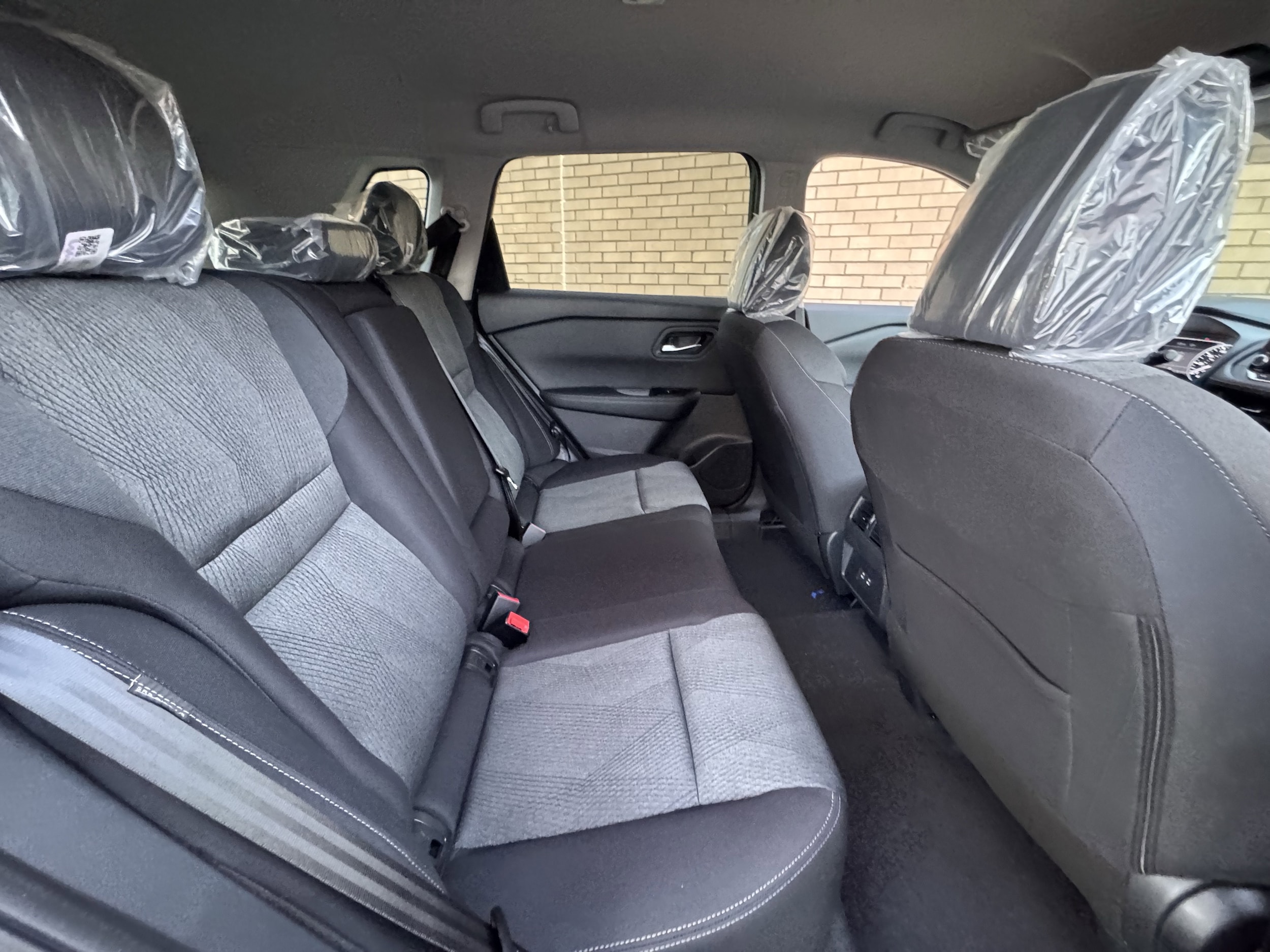 2026 Nissan Rogue SV - Photo 12