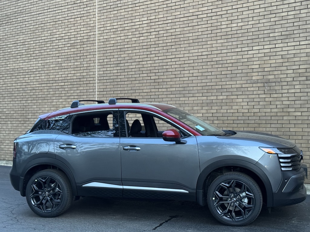 New 2026 Nissan Kicks SR SUV