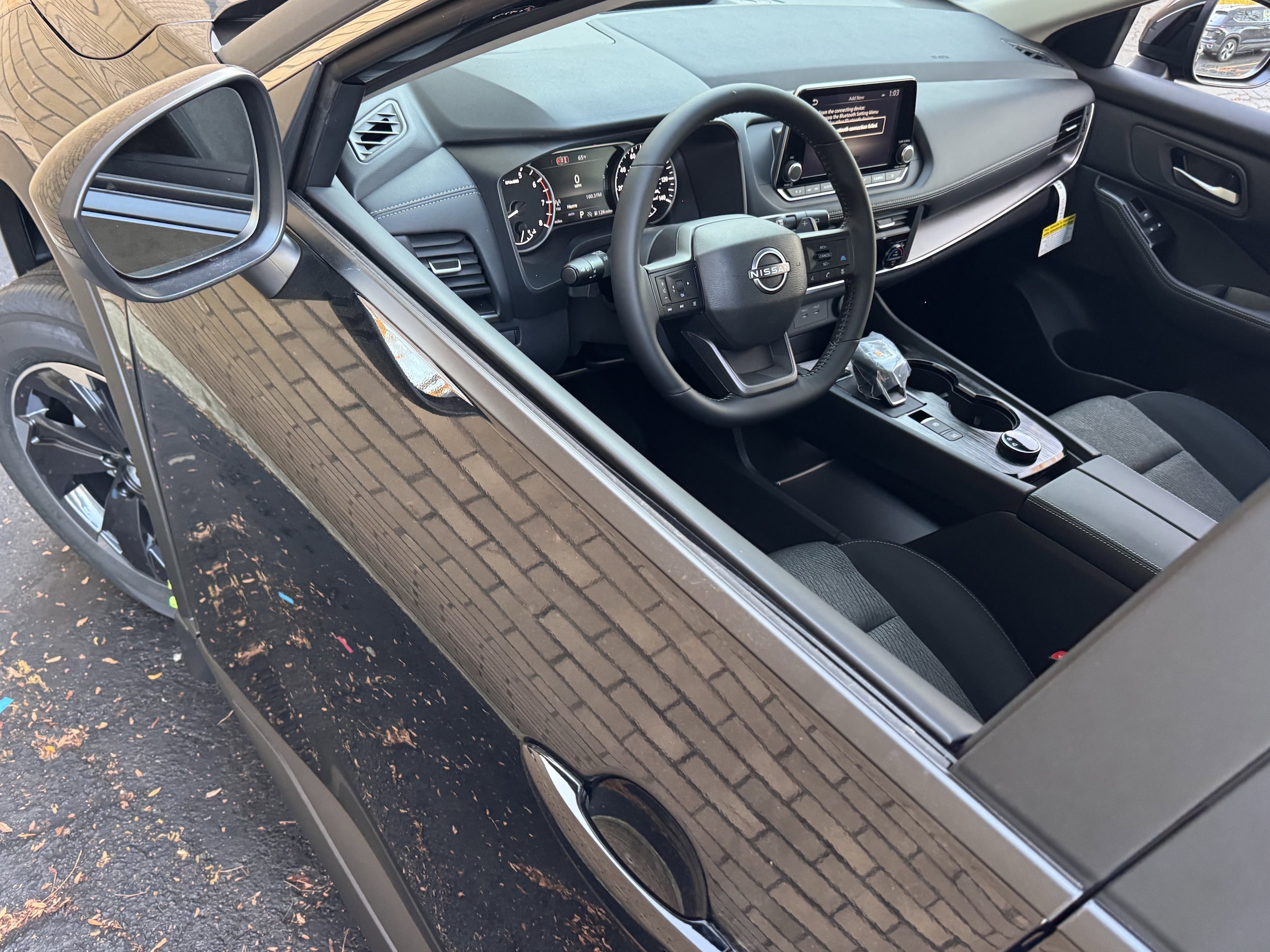 2026 Nissan Rogue SV - Photo 18