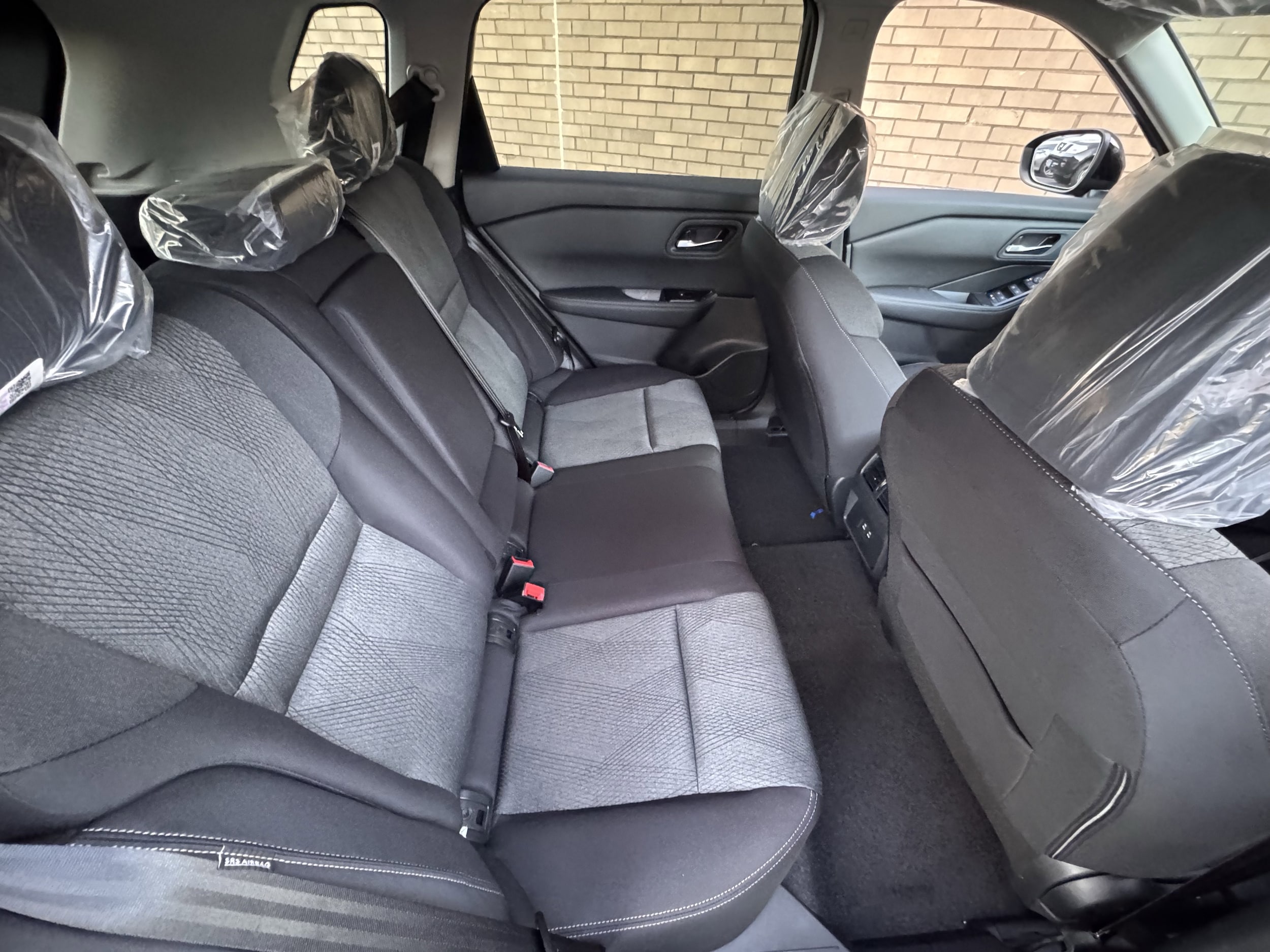 2026 Nissan Rogue SV - Photo 13