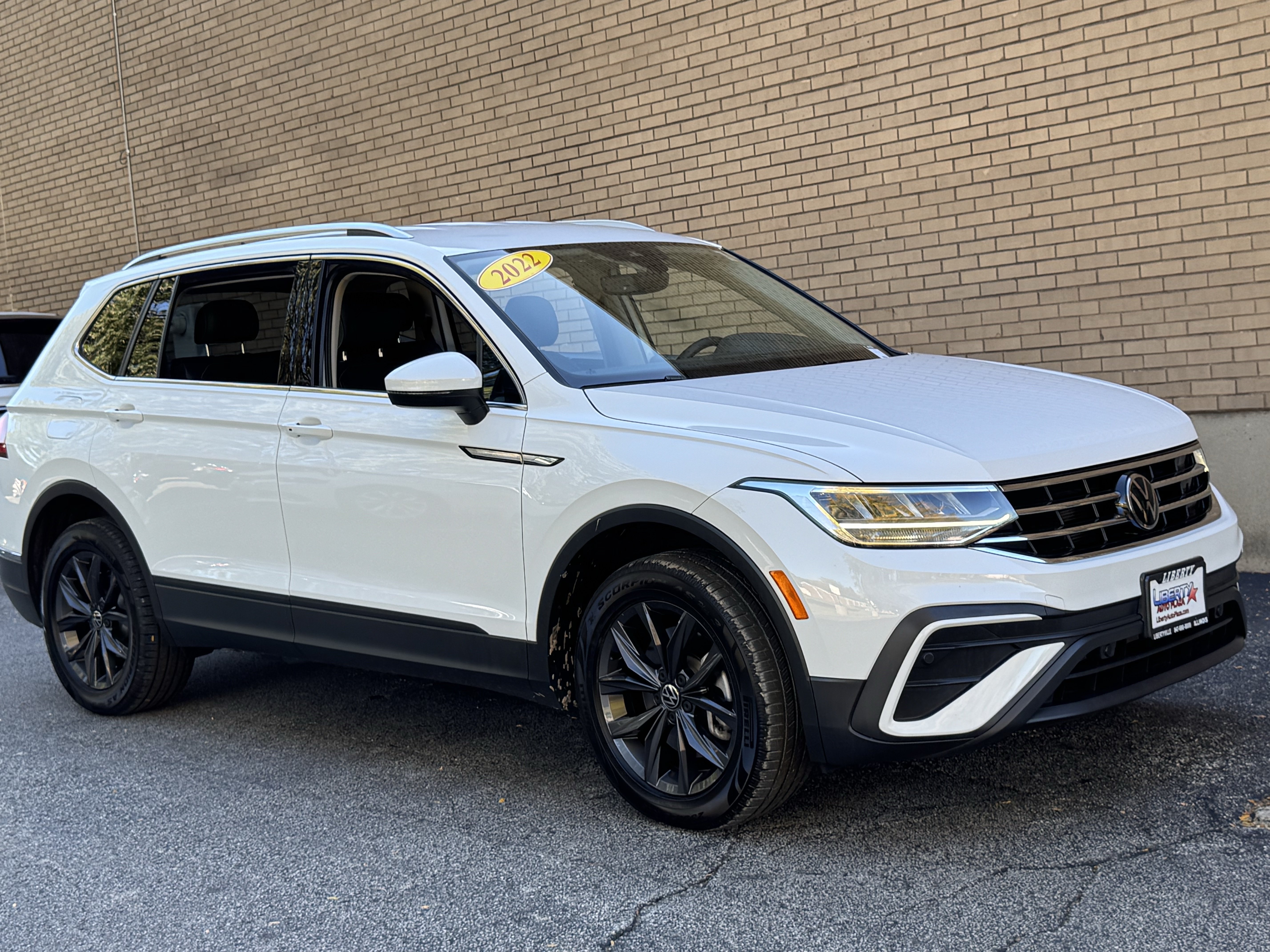 Used 2022 Volkswagen Tiguan 2.0T SE SUV