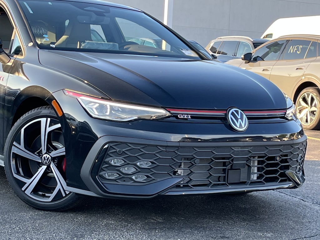 New 2026 Volkswagen Golf GTI SE 2.0T SE DSG