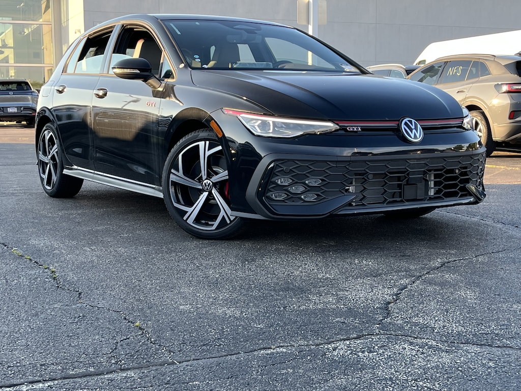 New 2026 Volkswagen Golf GTI SE 2.0T SE DSG