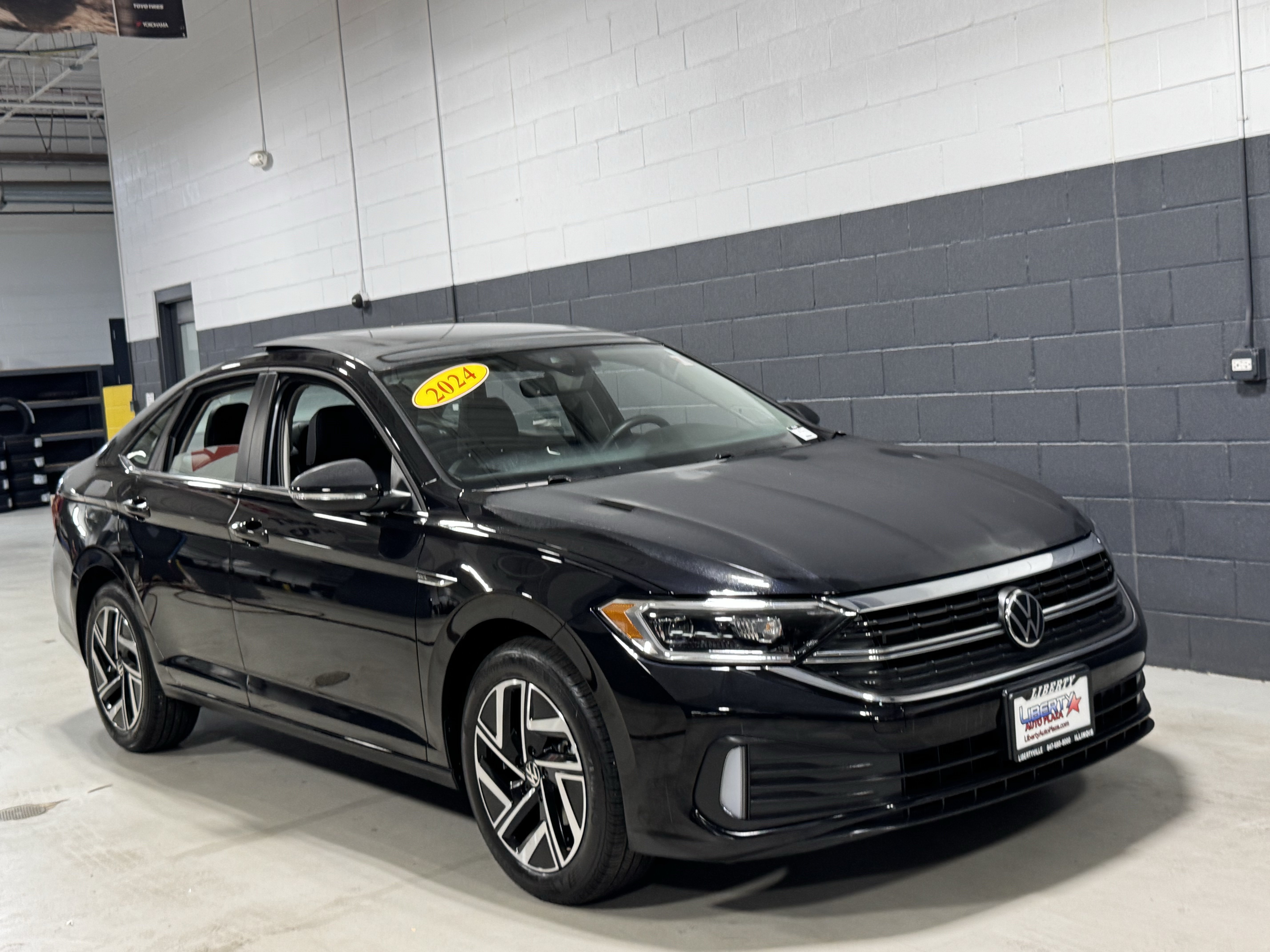 Used 2024 Volkswagen Jetta 1.5T SEL Sedan