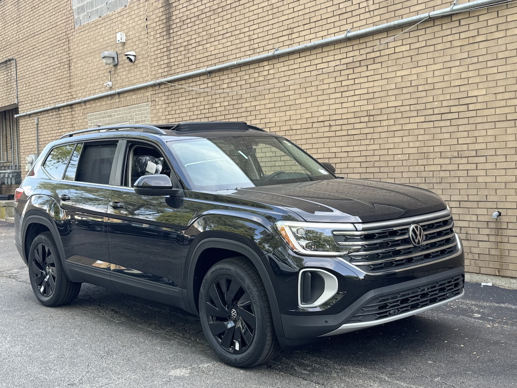 New 2026 Volkswagen Atlas 2.0T SE w/Technology 2.0T SE w/Technology 4MOTION