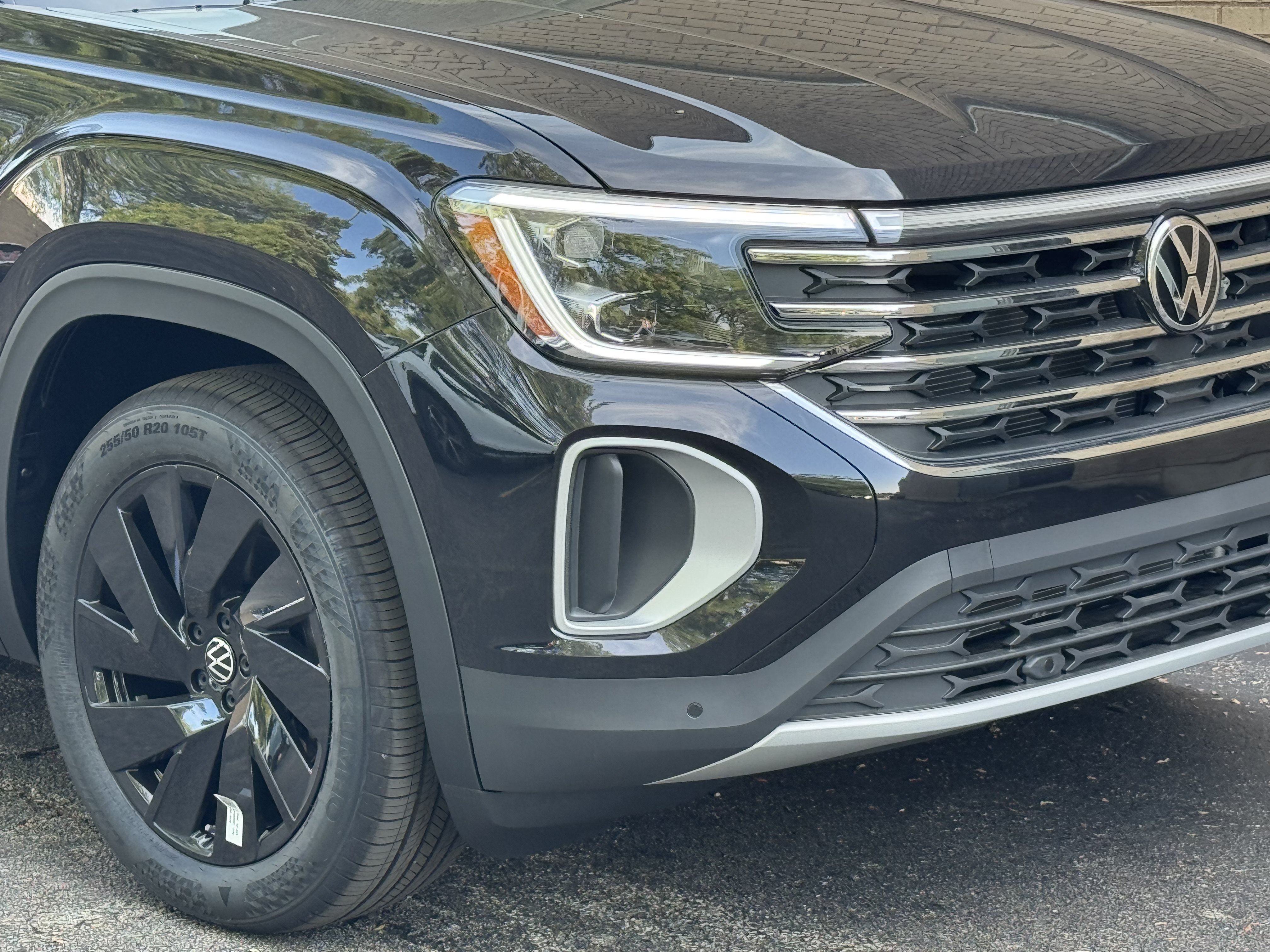 New 2026 Volkswagen Atlas 2.0T SE w/Technology 2.0T SE w/Technology 4MOTION