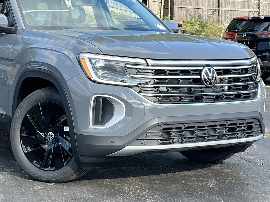 New 2026 Volkswagen Atlas 2.0T SE w/Technology 2.0T SE w/Technology 4MOTION