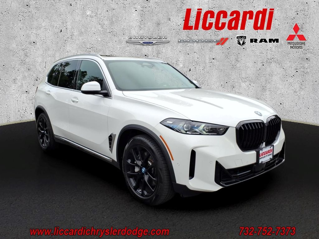 2025 BMW X5 50e