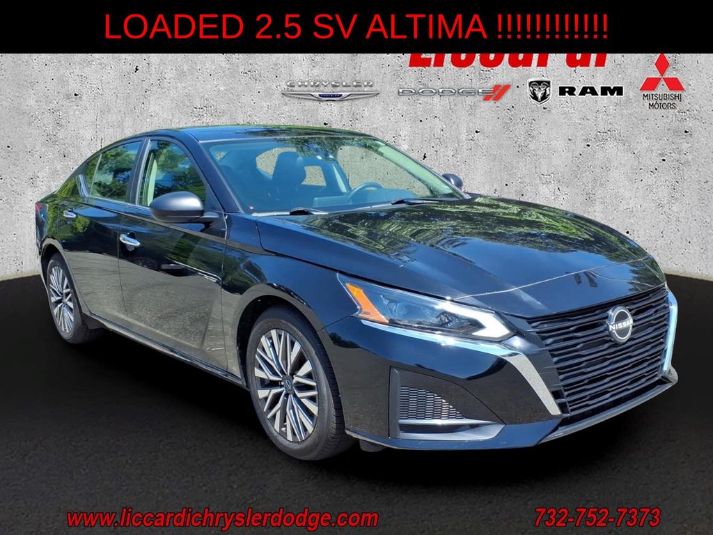 2024 Nissan Altima SV