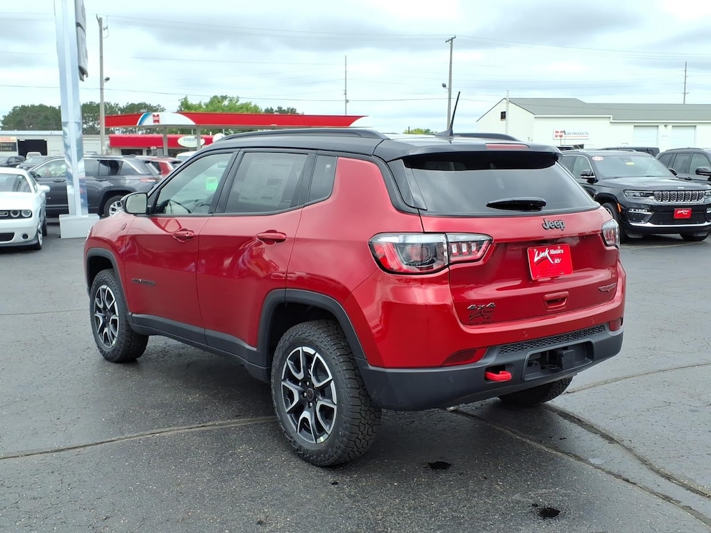 New 2026 Jeep Compass Trailhawk Sport Utility