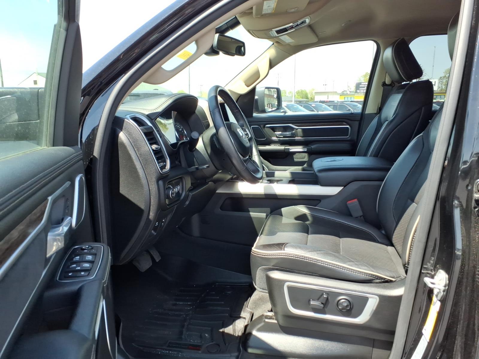2020 RAM Ram 1500 Pickup Laramie - Photo 9