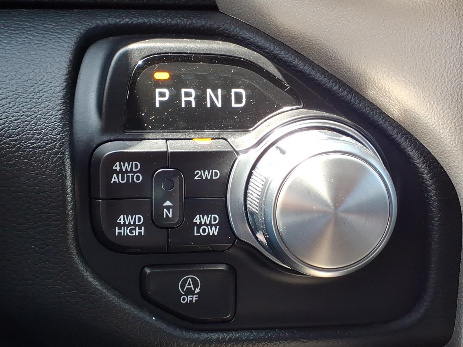 2020 RAM Ram 1500 Pickup Laramie - Photo 17