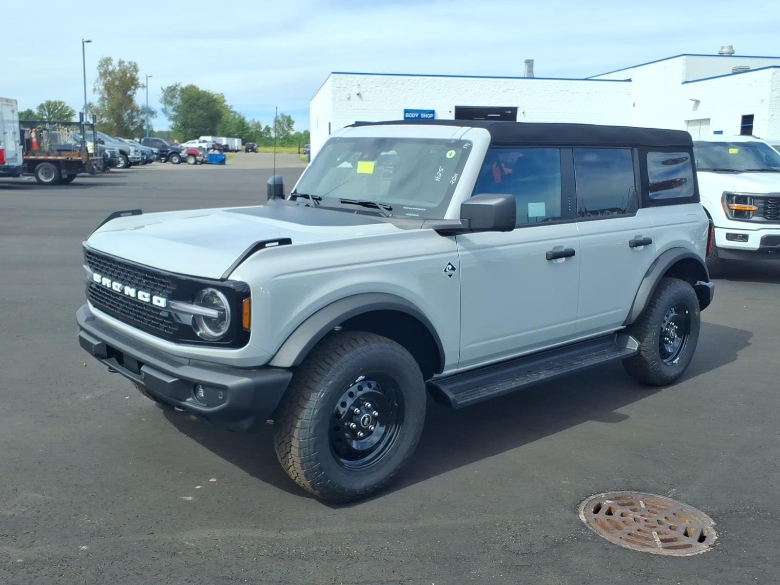 2026 Ford Bronco 4-Door Outer Banks
