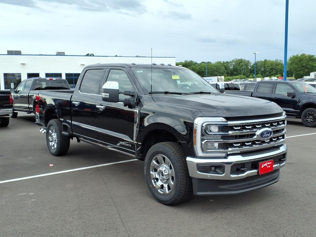 New 2026 Ford F-250SD Lariat Truck