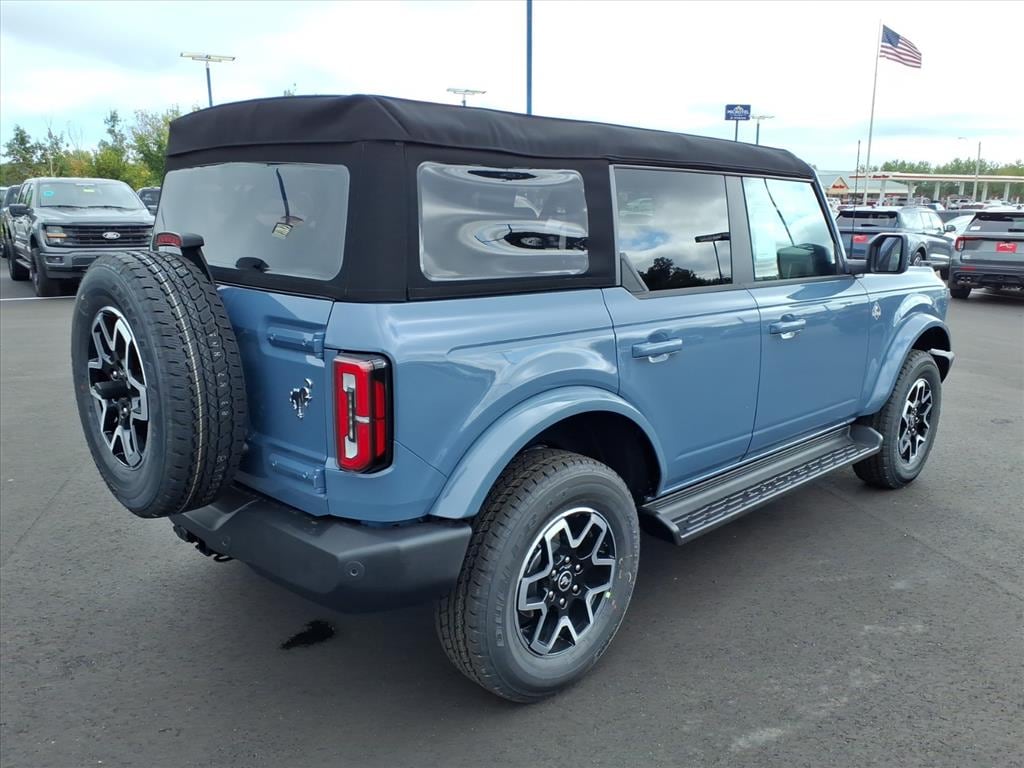 New 2025 Ford Bronco Outer Banks SUV