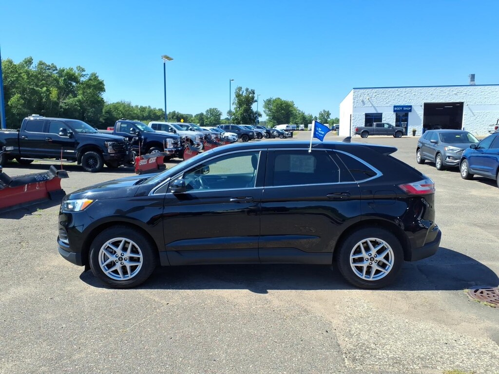 Used 2024 Ford Edge SEL SUV