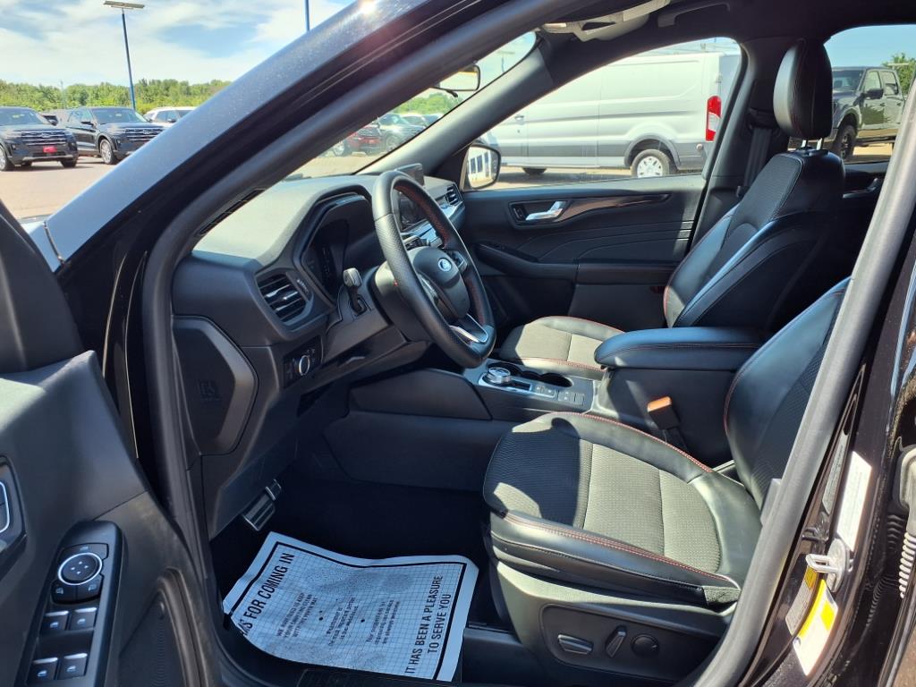 2023 Ford Escape ST-Line - Photo 14
