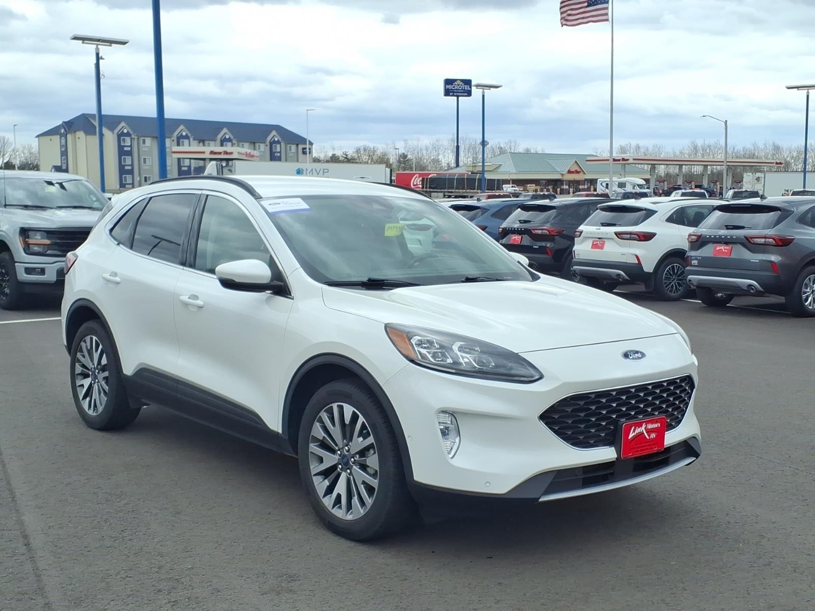 2020 Ford Escape Titanium - Photo 8