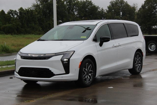 2027 Chrysler Pacifica Limited