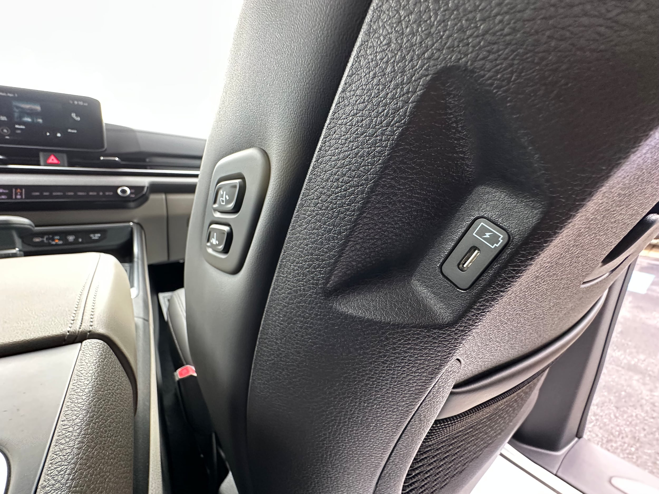 2026 Kia Carnival EX - Photo 20