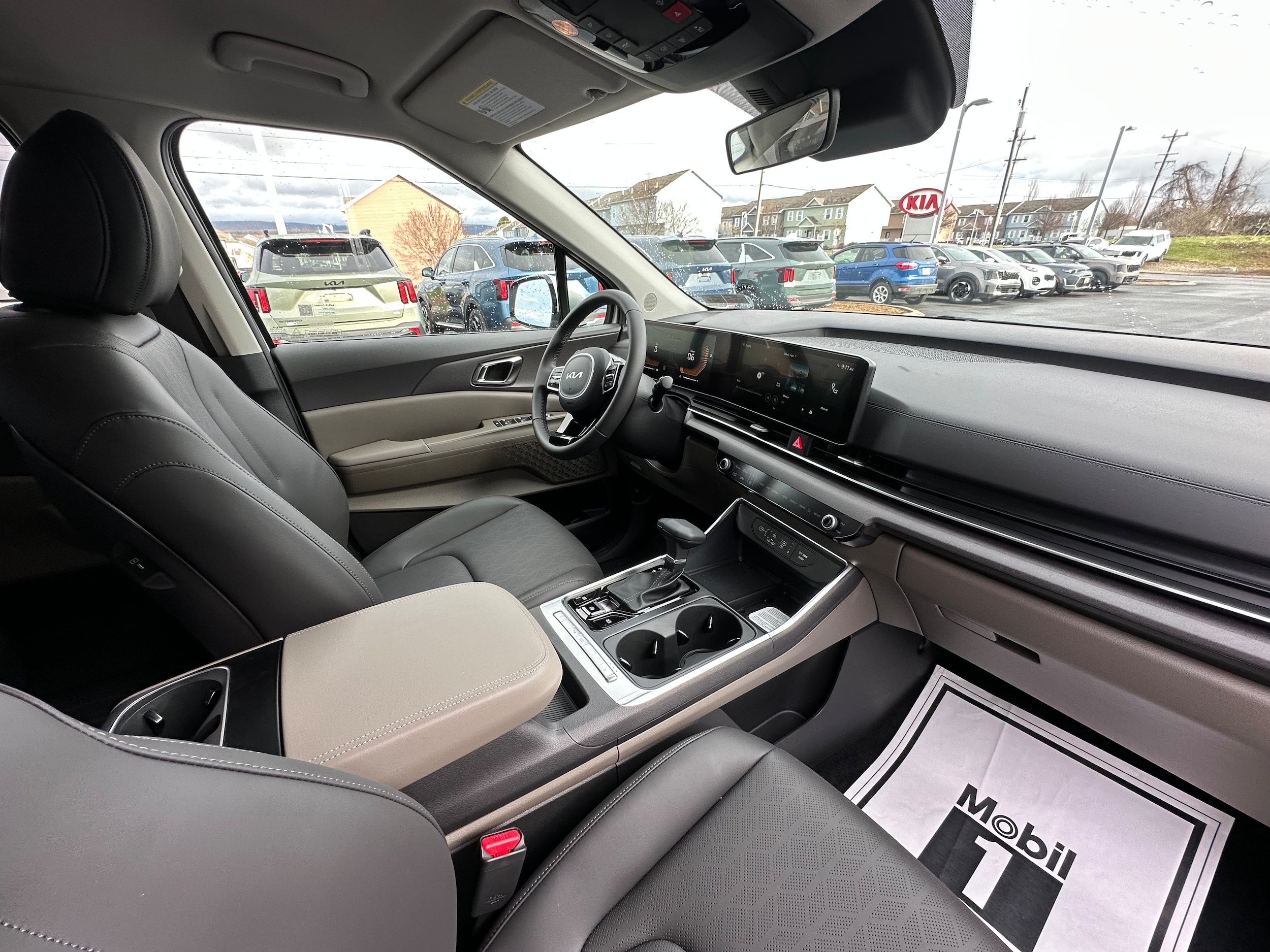 2026 Kia Carnival EX - Photo 25