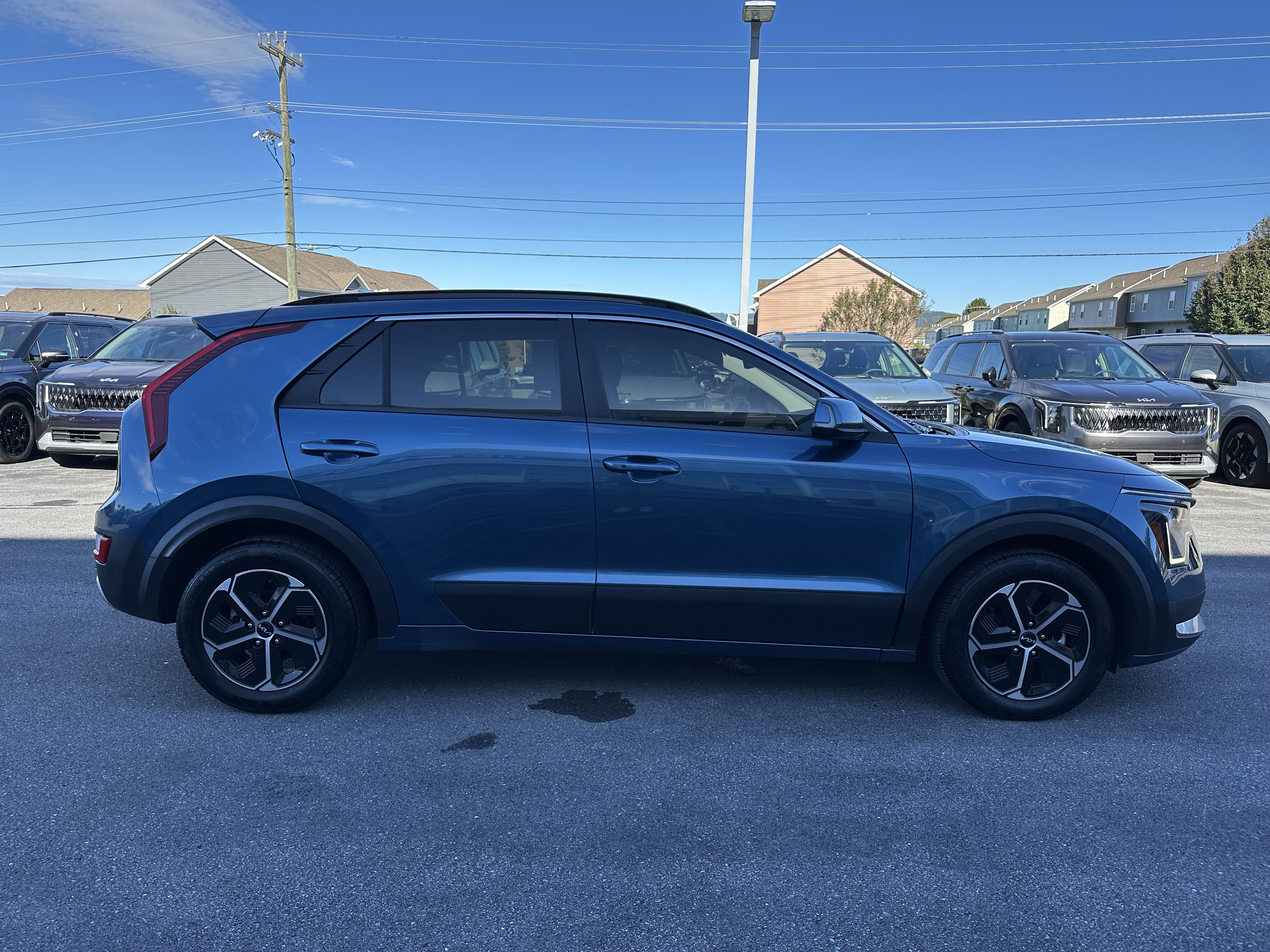 Certified 2023 Kia Niro Plug-In Hybrid EX SUV