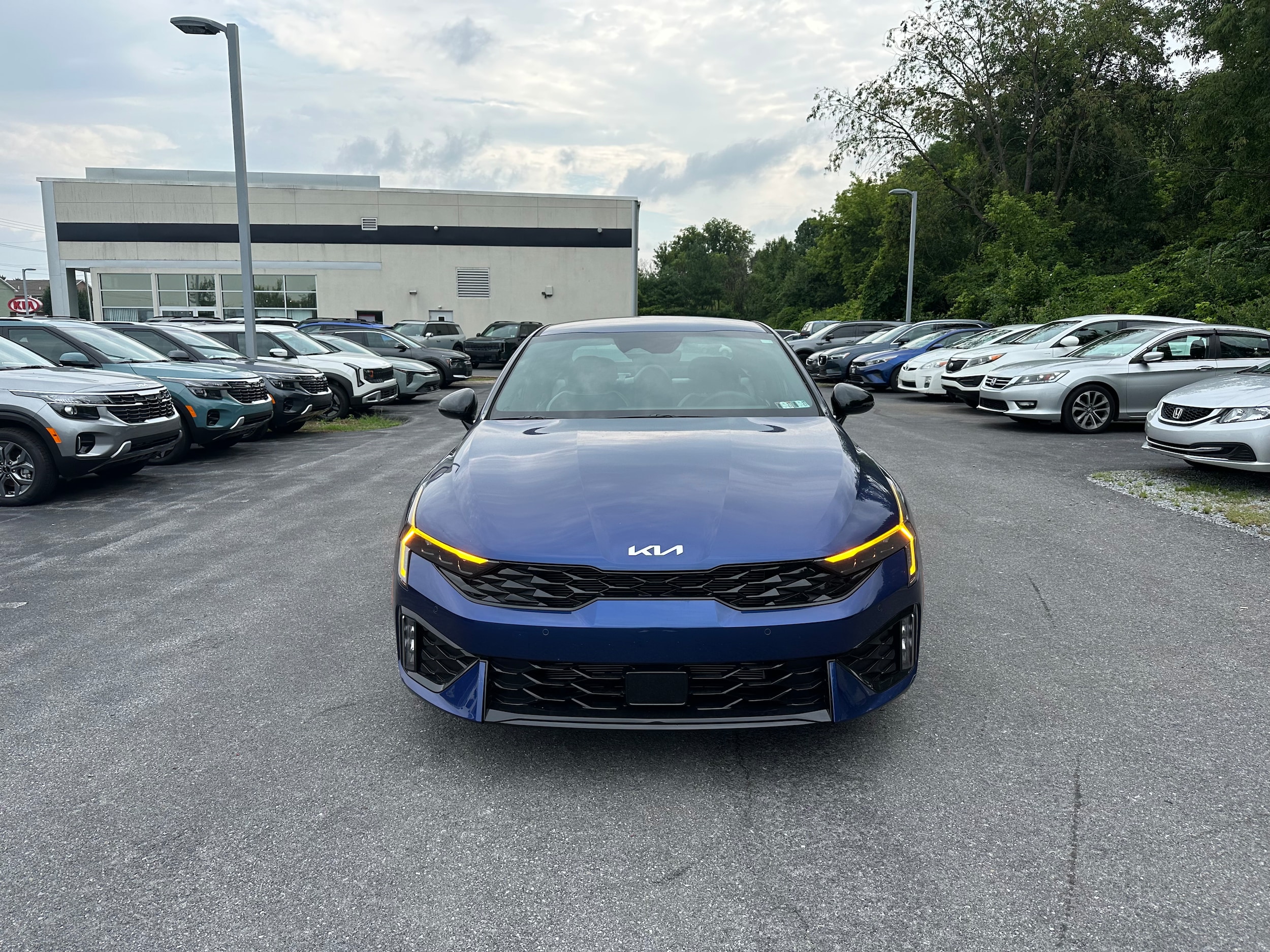 2026 Kia K5 GT-Line - Photo 2