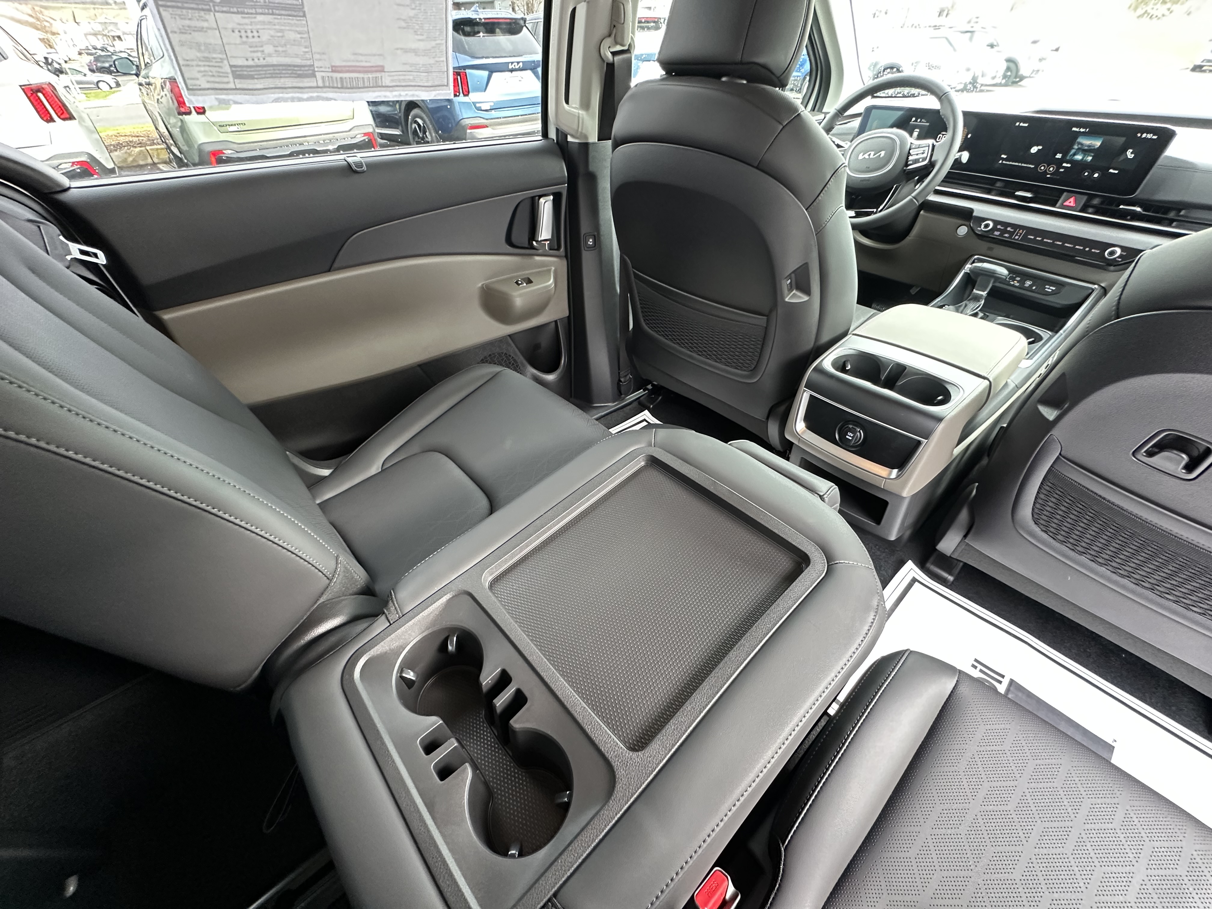 2026 Kia Carnival EX - Photo 17