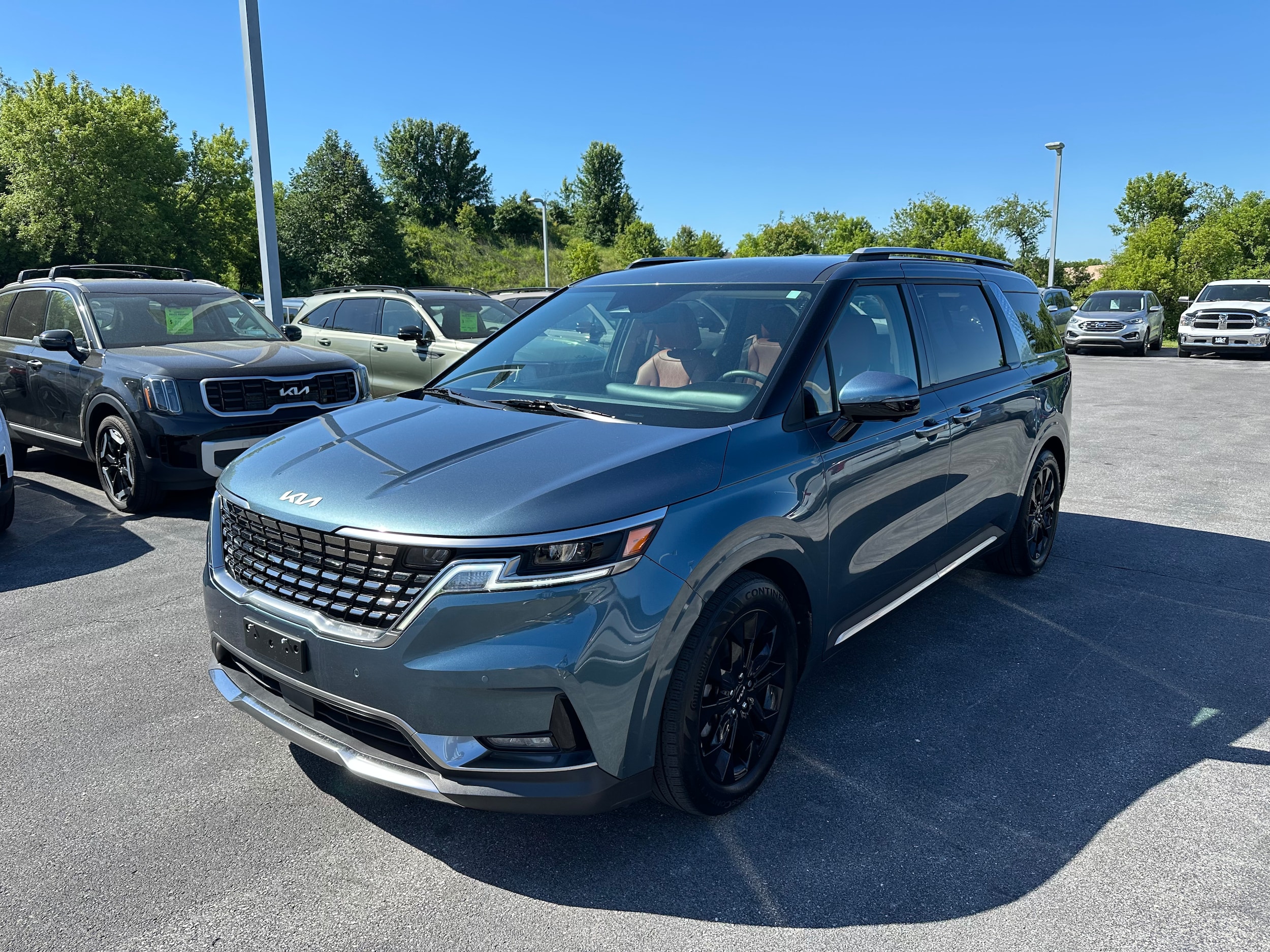 2024 Kia Carnival