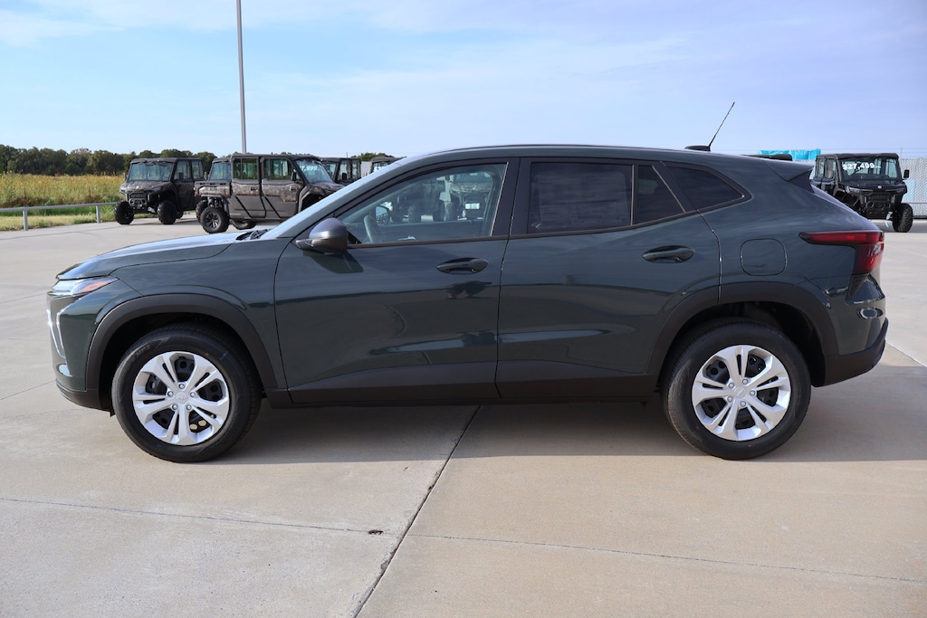 New 2026 Chevrolet Trax LS SUV