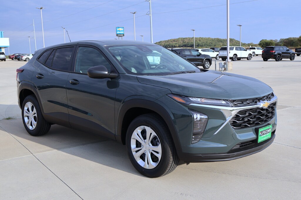 New 2026 Chevrolet Trax LS SUV