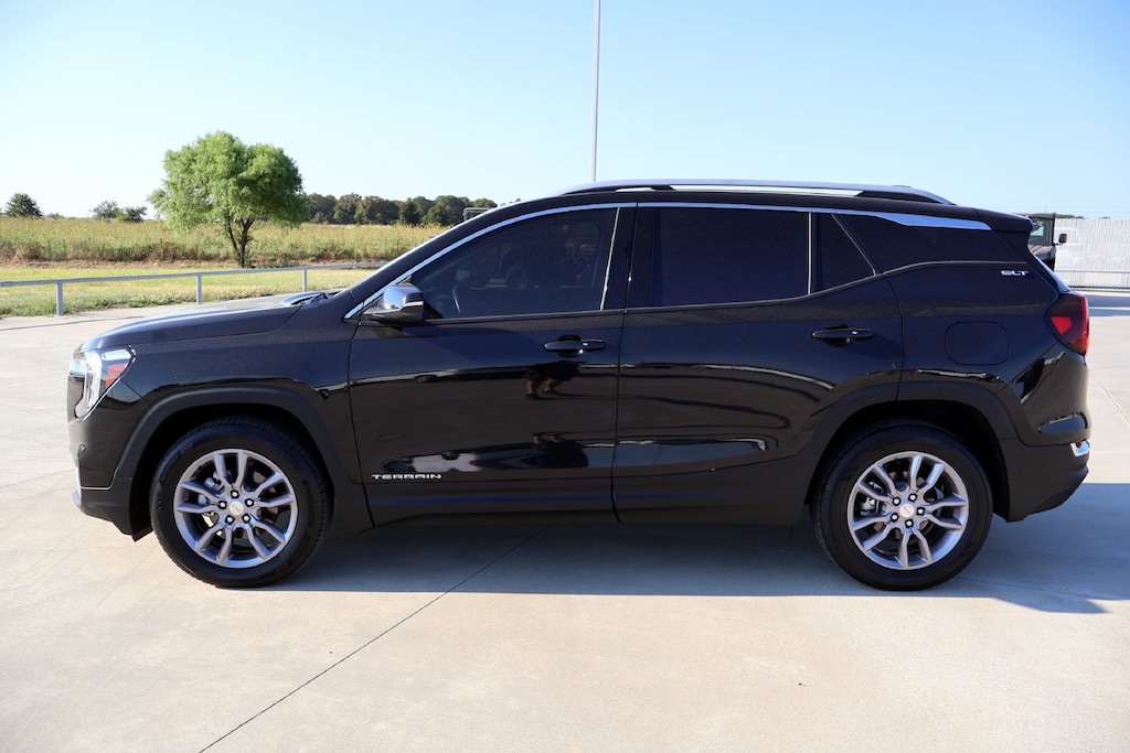 Used 2023 GMC Terrain SLT SUV