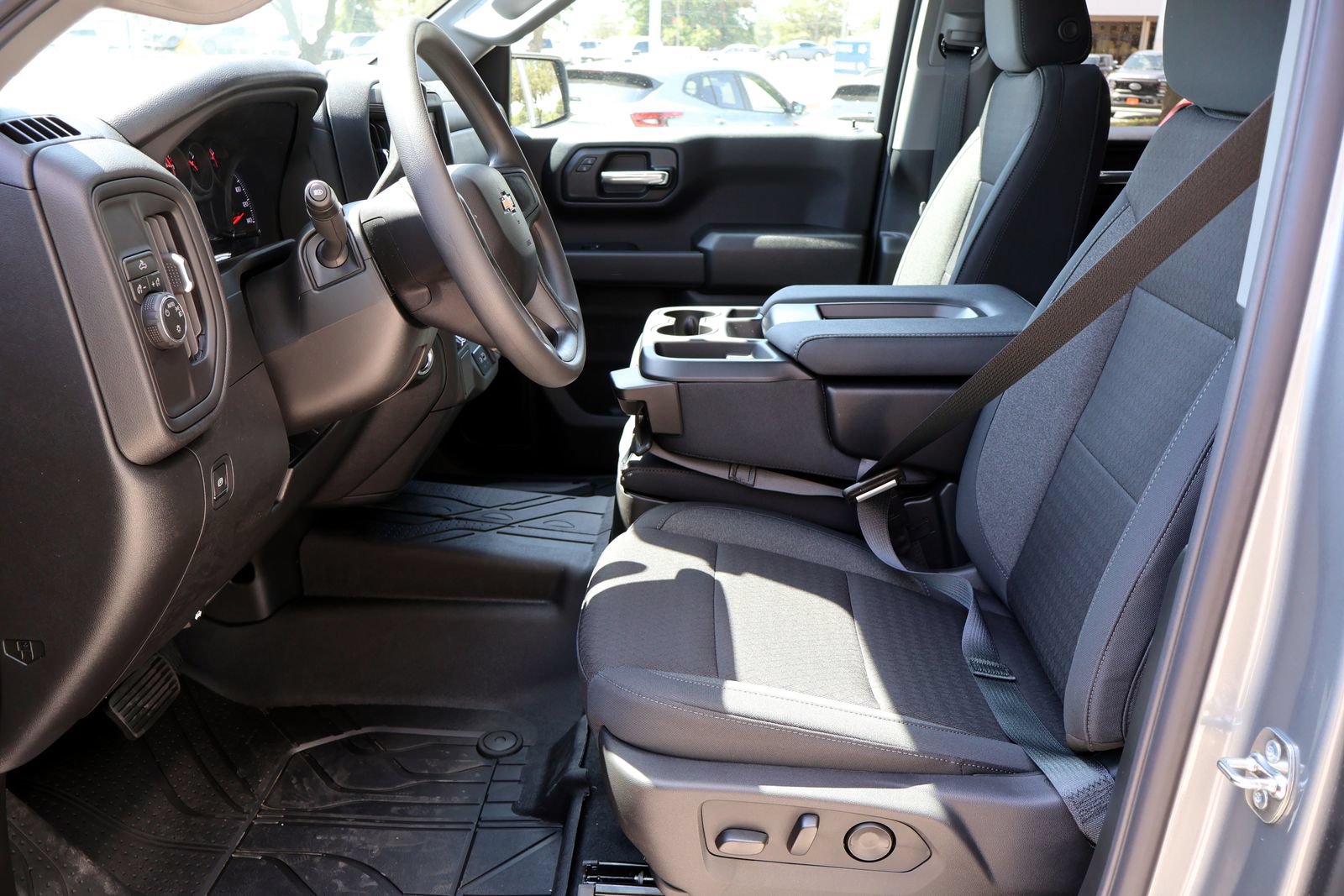 2026 Chevrolet Silverado 1500 Custom - Photo 10