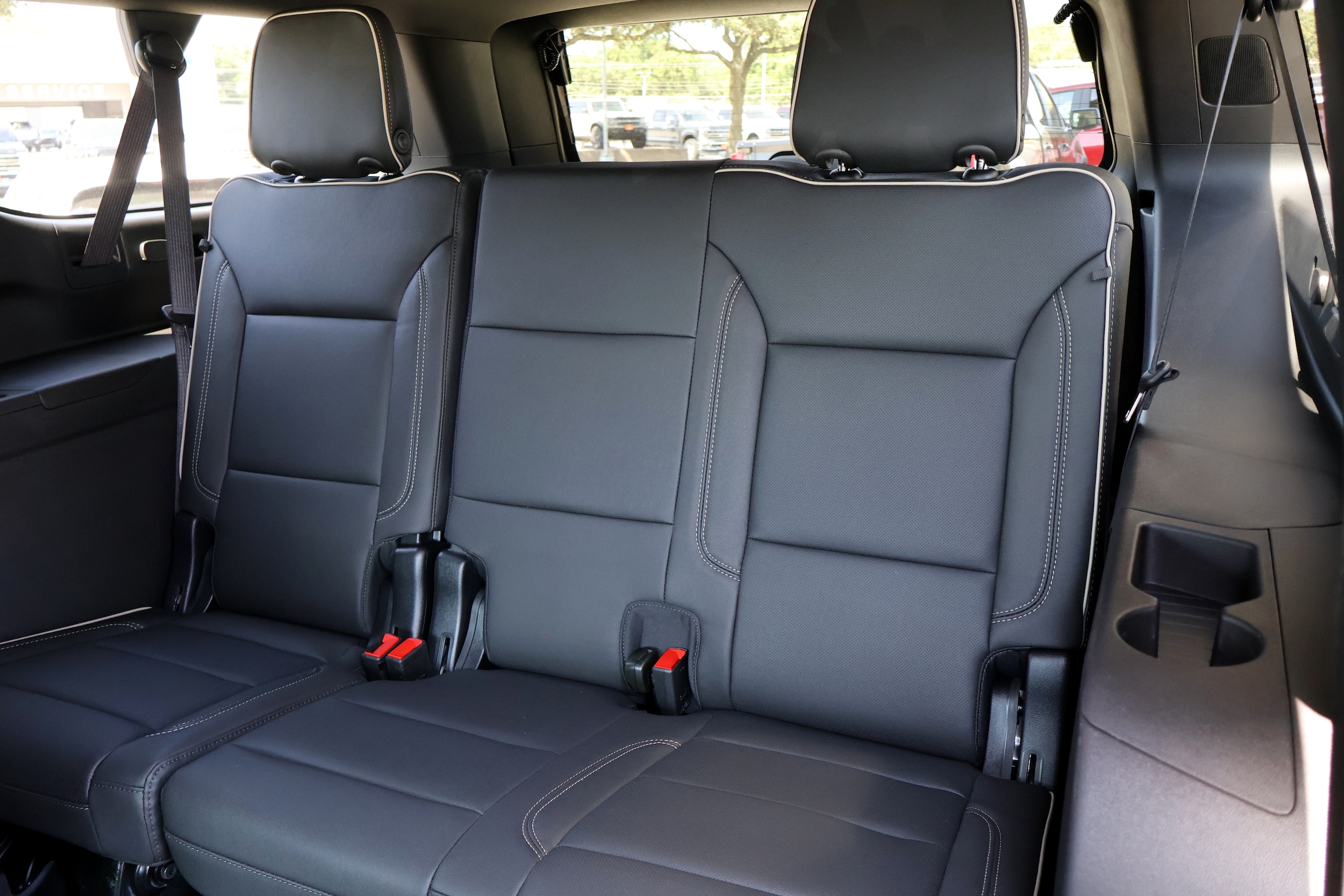 2026 Chevrolet Suburban Premier - Photo 7