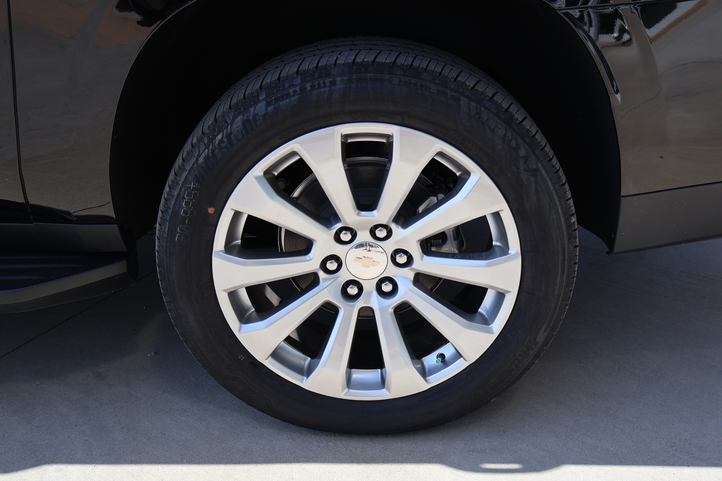 2026 Chevrolet Suburban Premier - Photo 6
