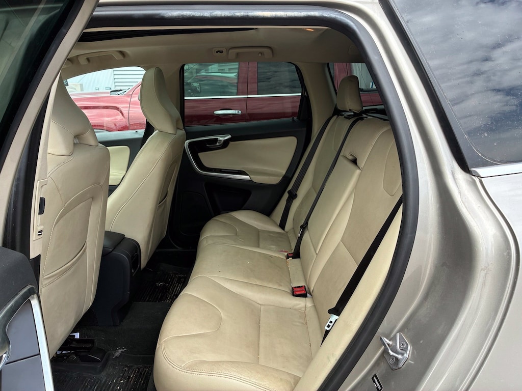 Used 2016 Volvo XC60 T5 Drive-E Premier SUV