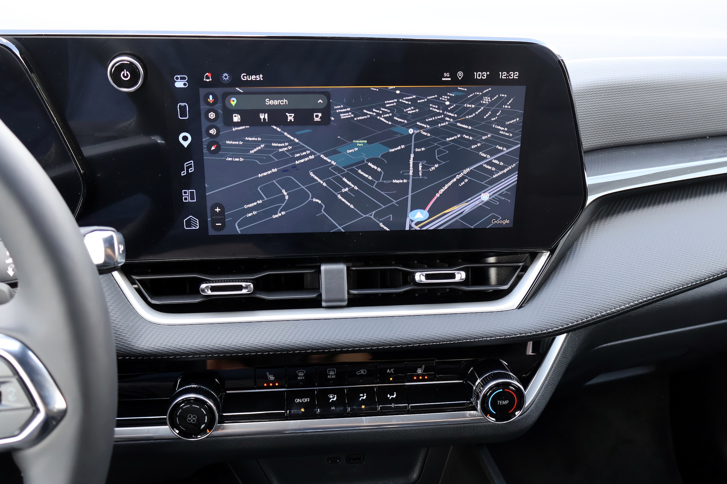 2027 Chevrolet Equinox LT - Photo 12