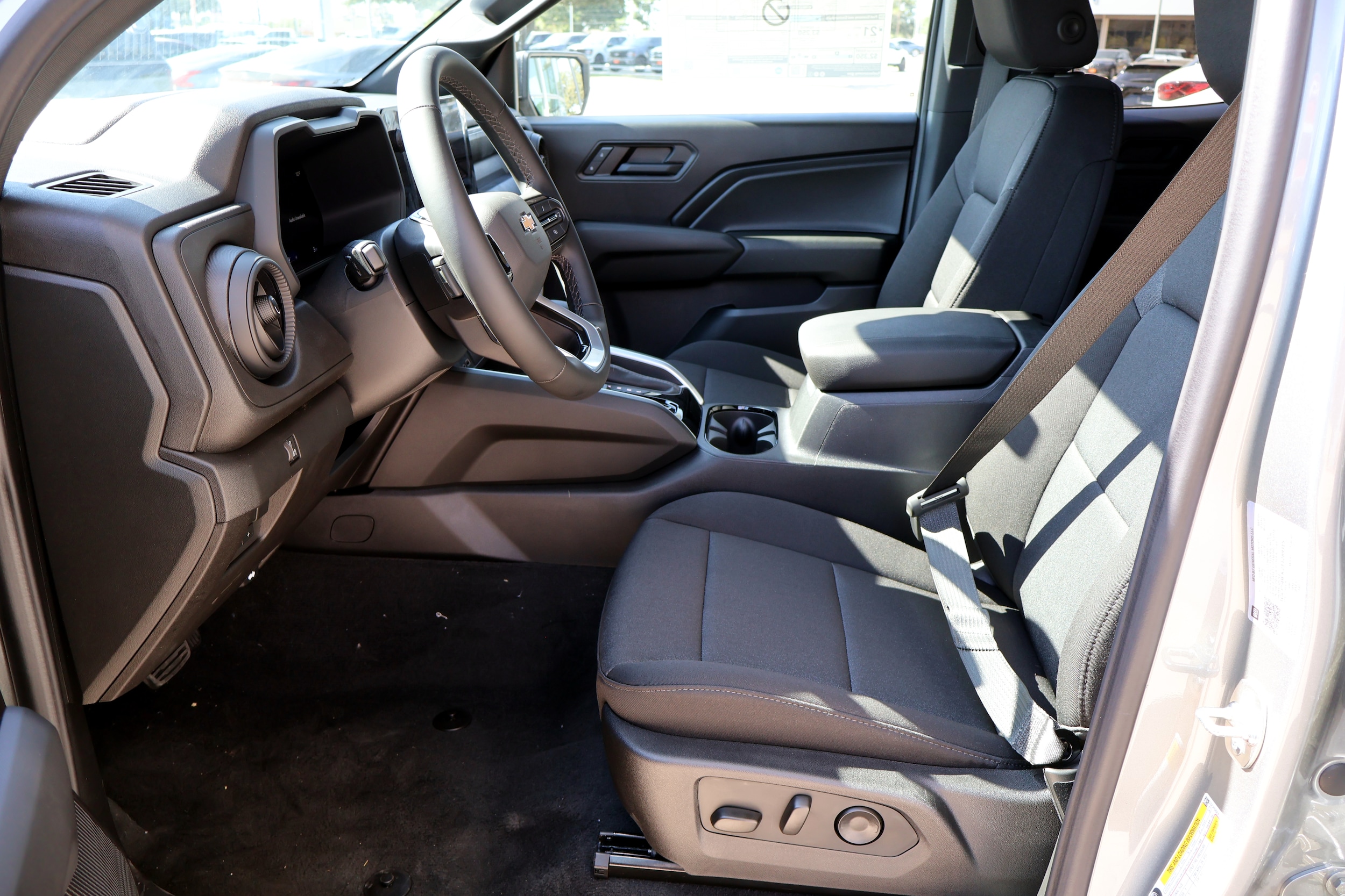 2026 Chevrolet Colorado Work Truck - Photo 10