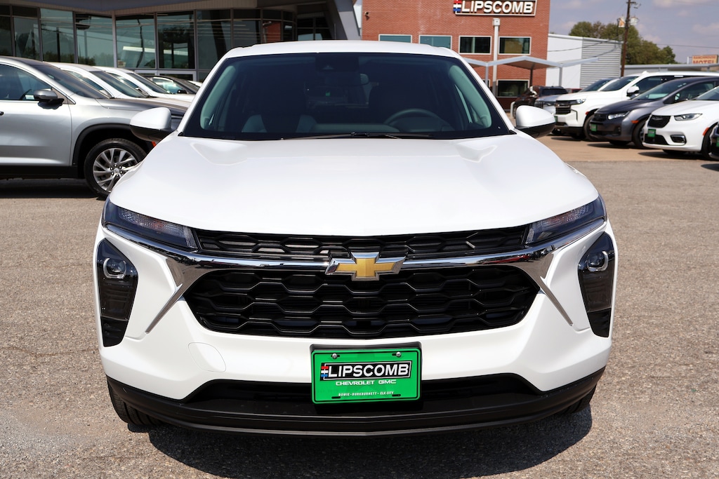 New 2026 Chevrolet Trax LS SUV