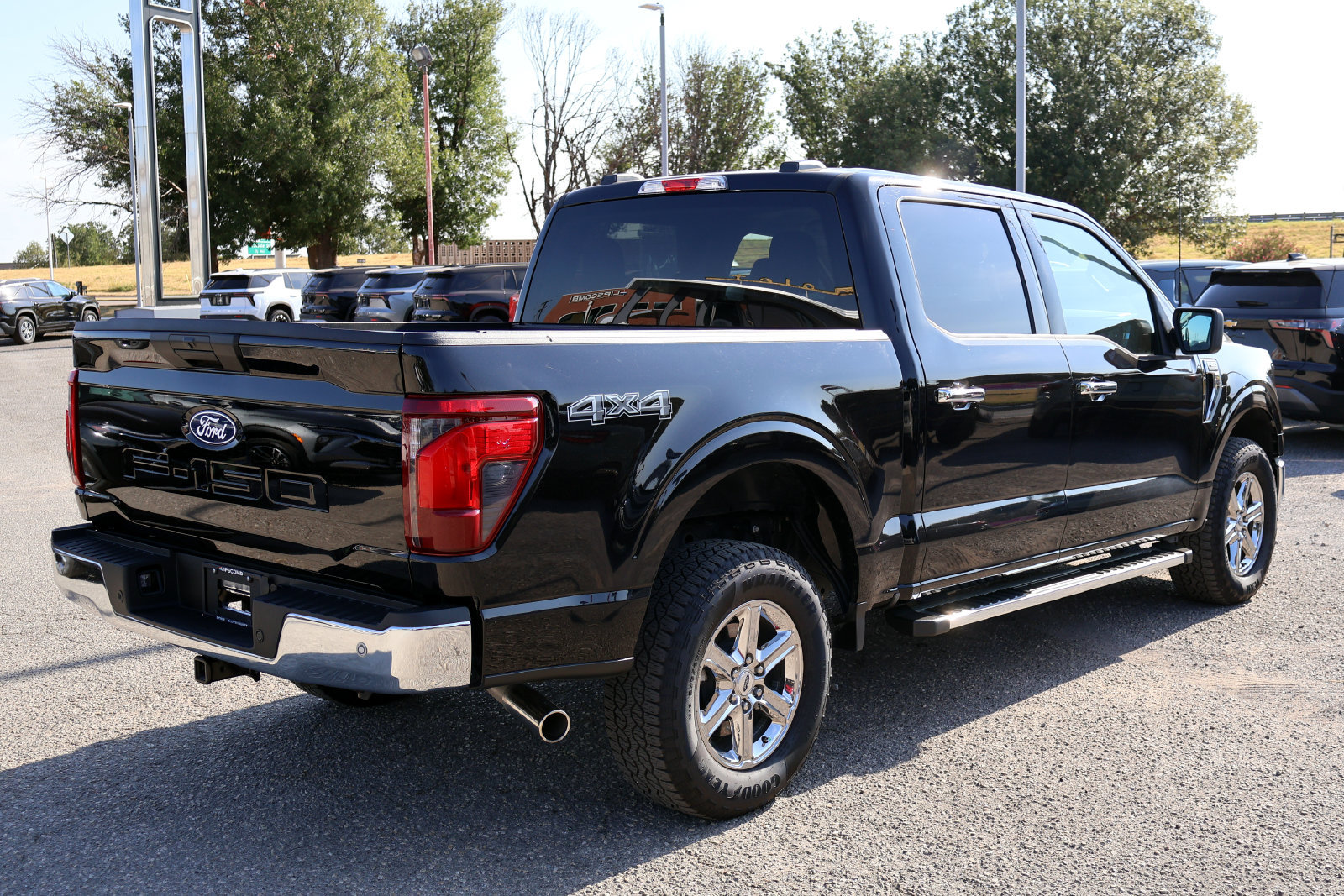 2025 Ford F-150 XLT - Photo 8