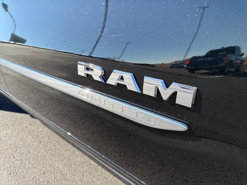 2026 RAM 1500 Limited - Photo 14
