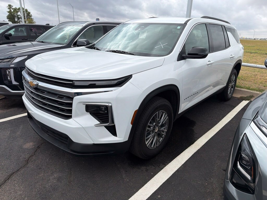 Used 2026 Chevrolet Traverse LT SUV