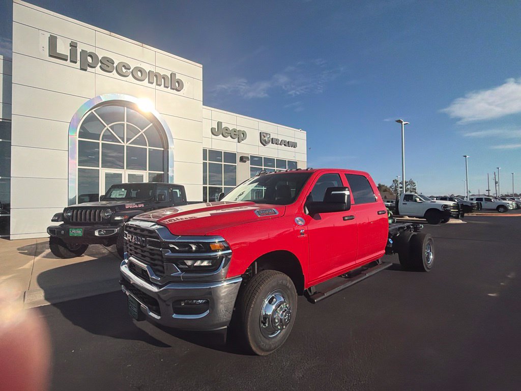 New 2027 Ram 3500 Chassis Cab TRADESMAN CREW 4X4 60' CA Pickup