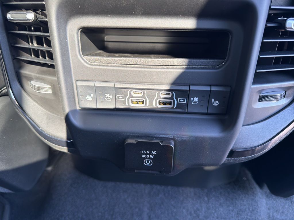 2026 RAM 1500 Limited - Photo 25