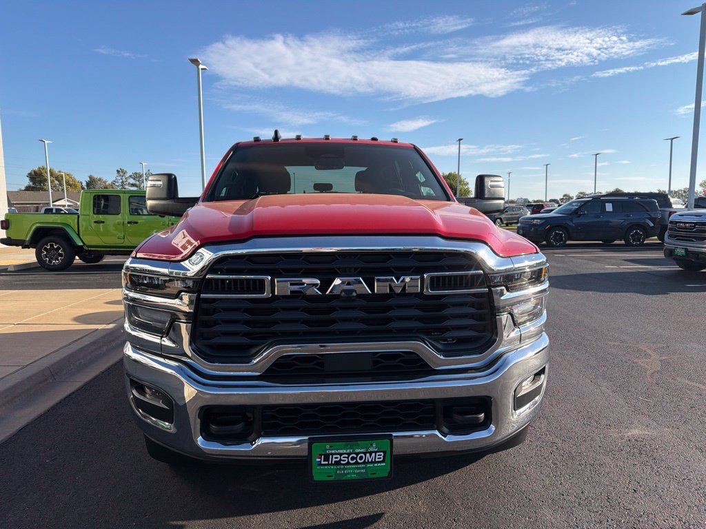 New 2027 Ram 3500 Chassis Cab TRADESMAN CREW 4X4 60' CA Pickup