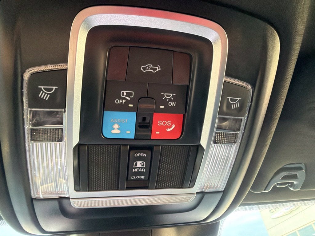 2026 RAM 2500 Laramie - Photo 18
